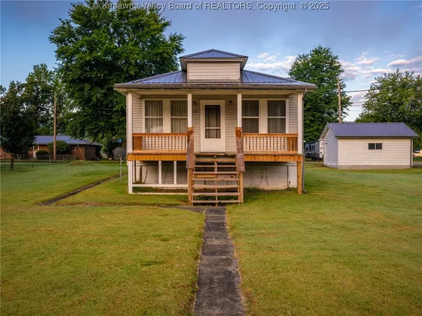 367 Washington St, Bancroft, WV 25011