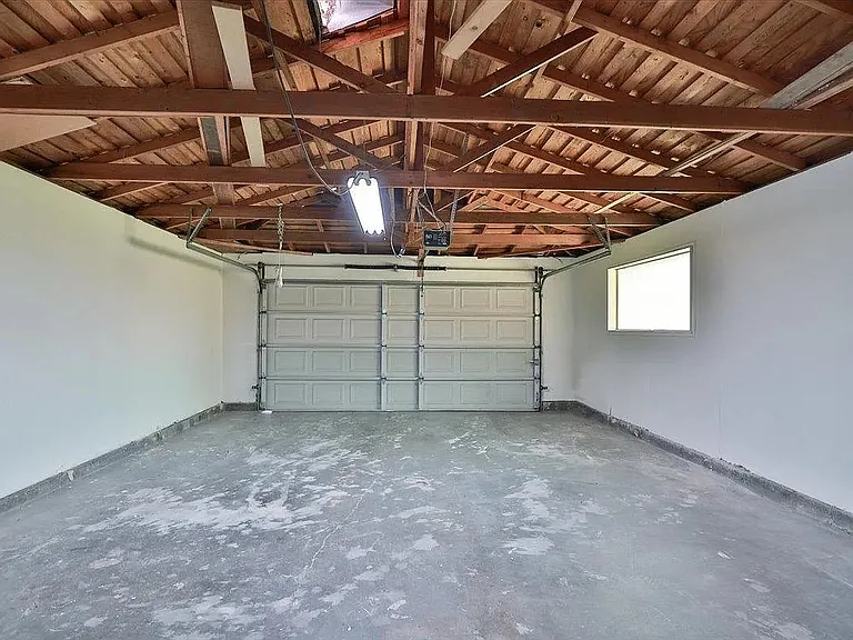 6821 Havenhurst Dr — Photo 27