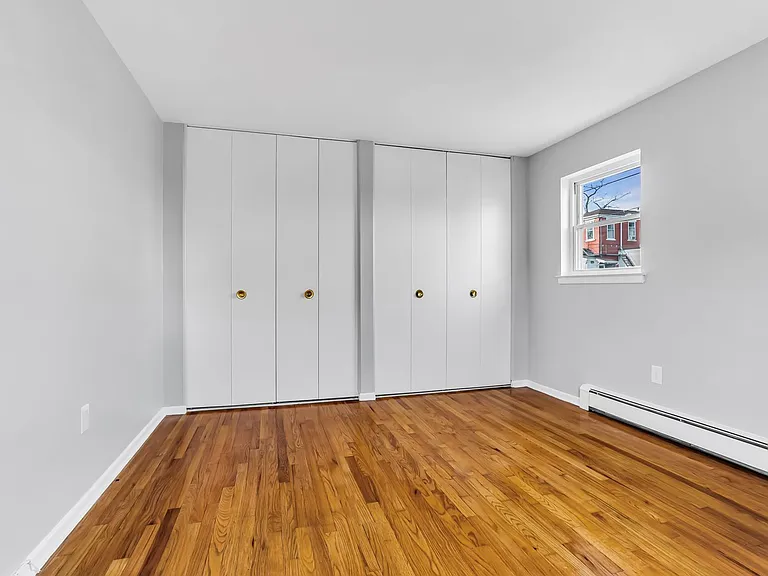 Station Square Apartments Steps from East Rutherford Train Station with Parking Included — Photo 8