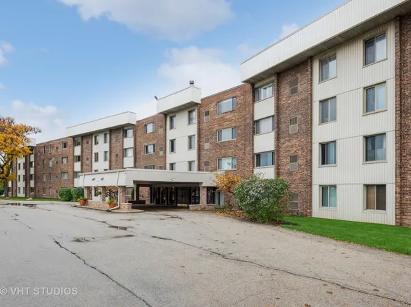 841 N York St APT 402, Elmhurst, IL 60126