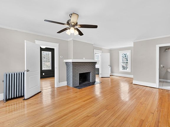 5th image of 186 Belvidere St