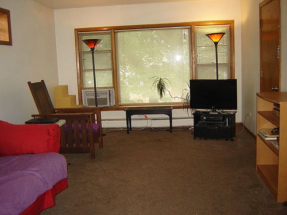 2nd image of 2618 N McVicker Ave