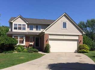 1466 Bayberry Park Cir #14, Canton, MI 48188