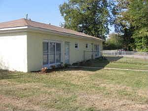 1st image of 604 Meander Rd