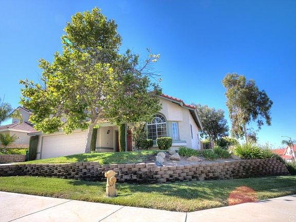 2nd image of 25647 Laurelwood Pl