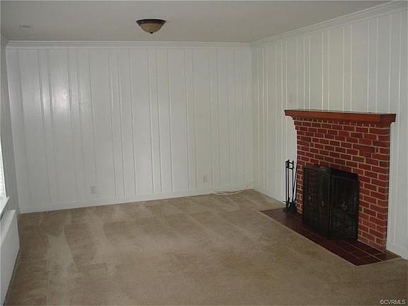 3rd image of 7603 N Pinehill Dr