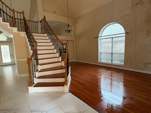 3rd image of 18907 Atascocita Timbers N
