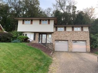 7070 Dumbarton Pl, Bethel Park, PA 15102