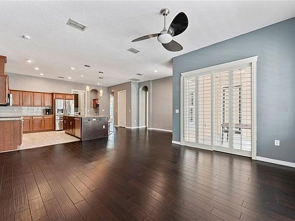4th image of 16612 Tudor Grove Dr