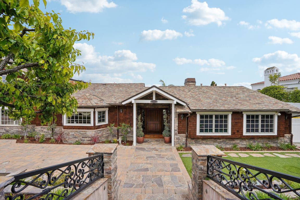 Saddle Rd-1604-001.jpg