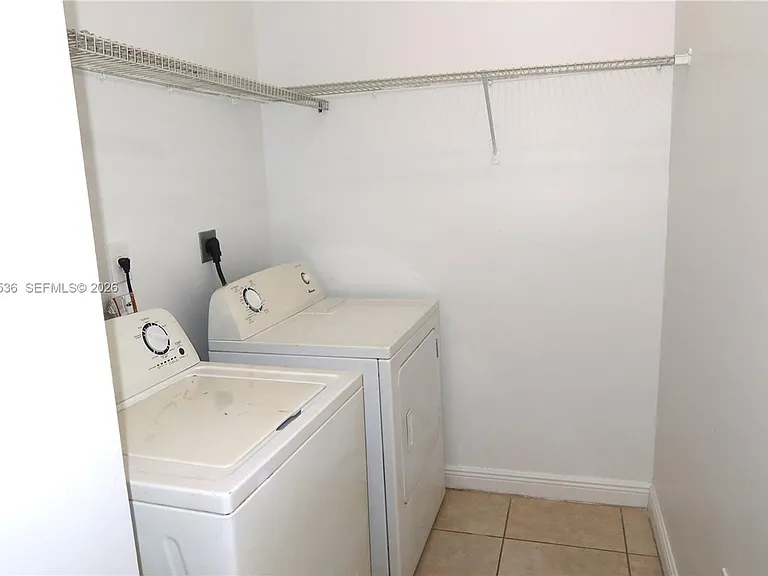 3488 NE 1st St #3488 — Photo 13