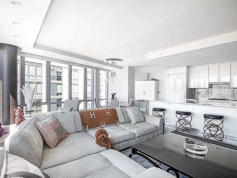 50 Riverside Blvd #15C — Photo 4