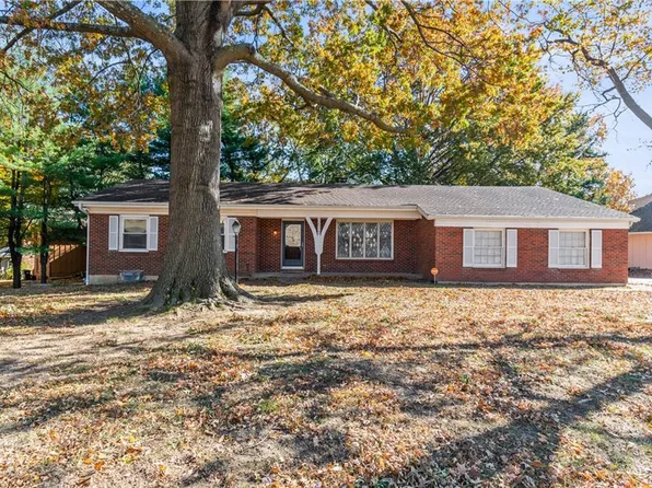12923 Beacon Ave, Grandview, MO 64030