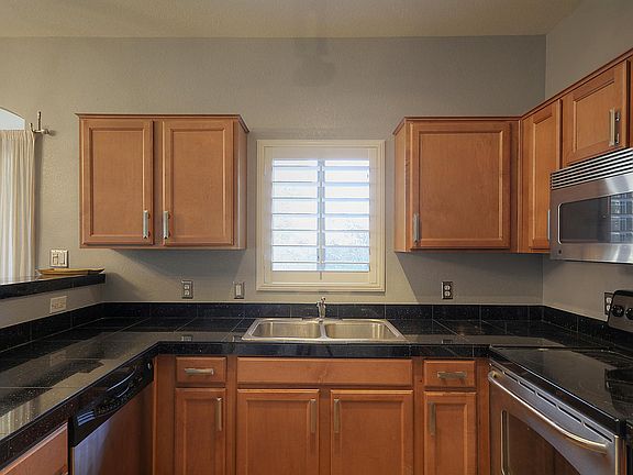 5th image of 2402 E 5th St Unit 1494