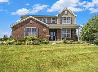 8433 Thorn Hill Dr, Howell, MI