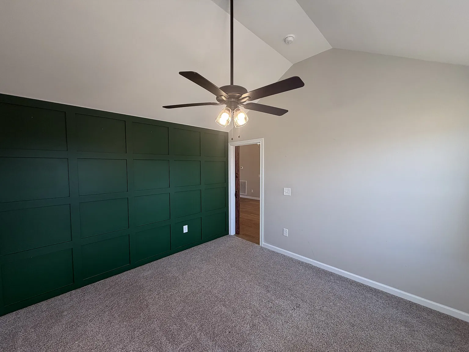 3 bed, 1225 sqft, $1,750 — Photo 3