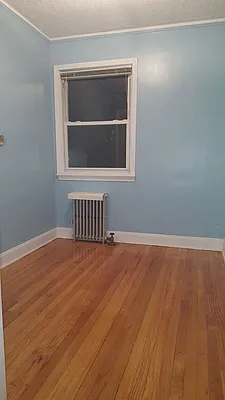 Rented by Universal Realty Group | media 31