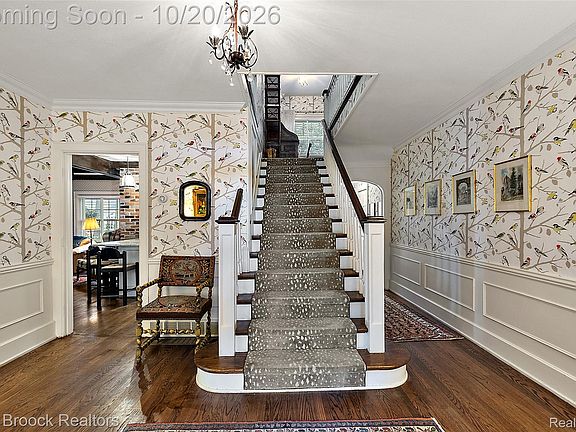 2nd image of 4901 Elmgate Dr