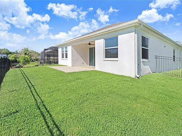 16325 Hyde Manor Dr — Photo 31