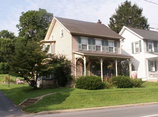 5942 Main St, Center Valley, PA 18034
