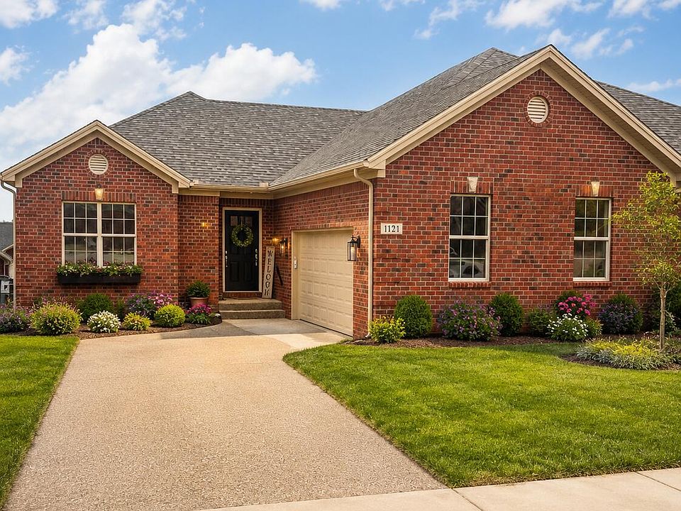 1st image of 1121 Leawood Dr