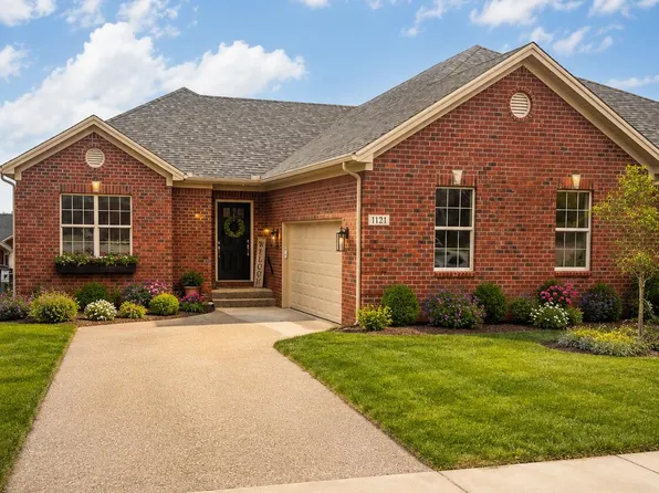 1121 Leawood Dr, Frankfort, KY 40601