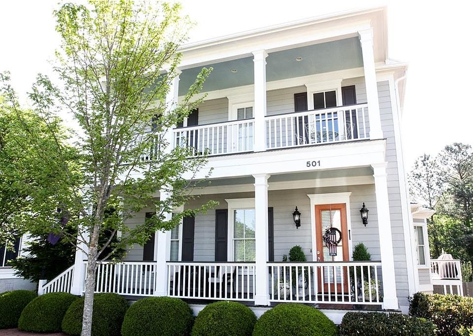 1st image of 501 Village Walk Ln