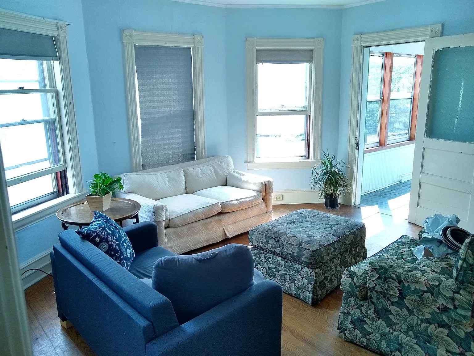 3 bed, 1800 sqft, $3,000 — Photo 2