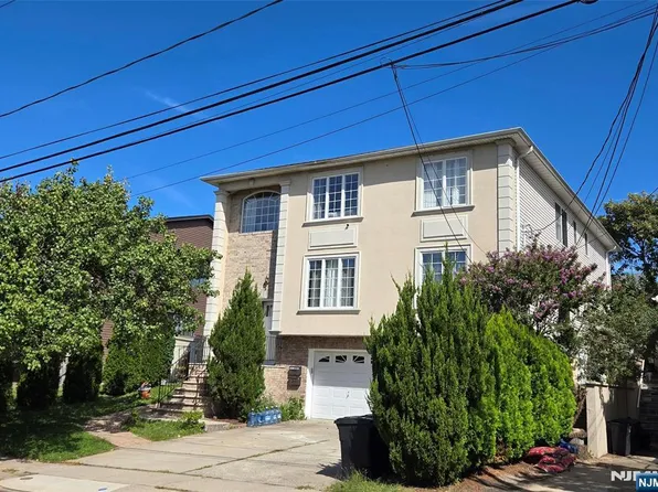 107 Chestnut 1st Fl, Lodi, NJ 07644