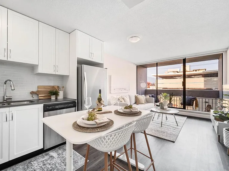 1755 Haro St #1105 — Photo 3