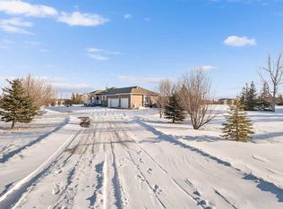 256 N Stage Coach Ln, Rocky View County, AB T4A 0P2