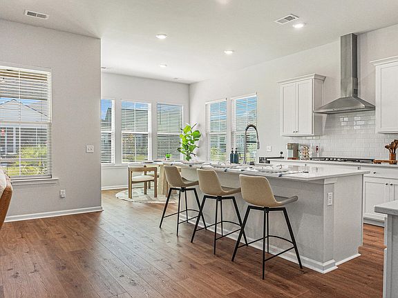 5th image of 1107 Bellwether Ln
