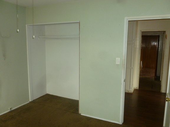 3rd image of 14650 Fairford Avenue