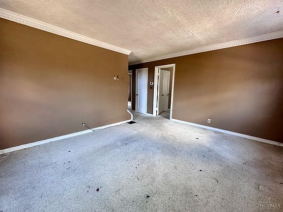 2nd image of 1612 Hunt Rd