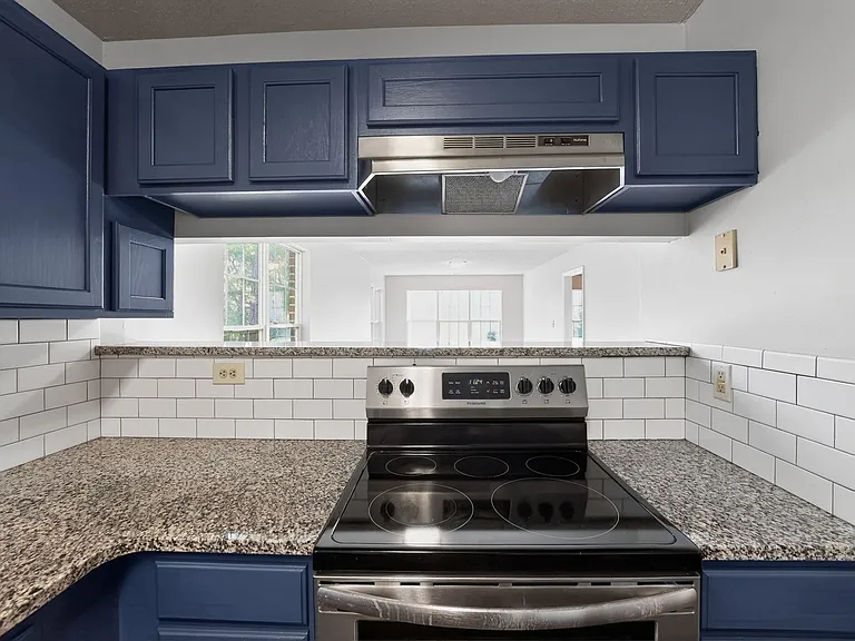 4246 Villas Dr #704 — Photo 7
