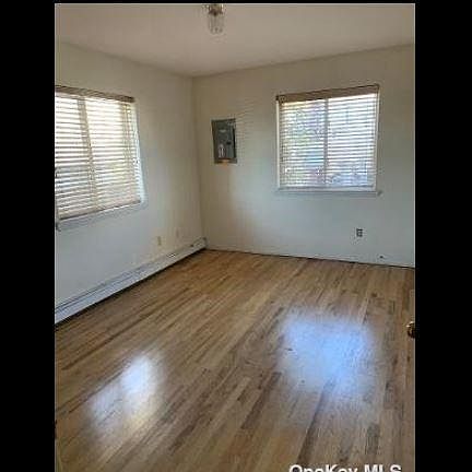 4th image of 257 E Pine St