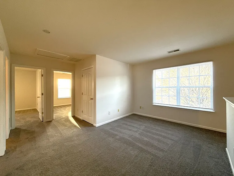 2807 Forest Grove Ct — Photo 15