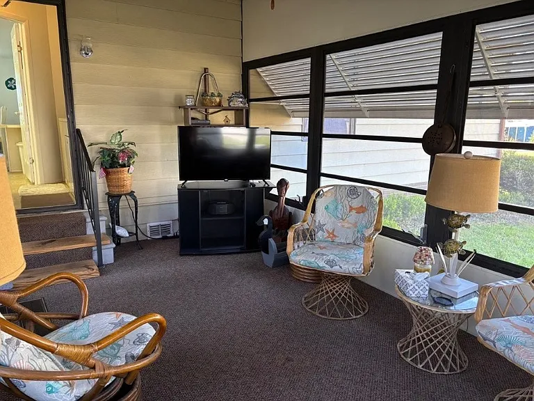 617 Webb Way — Photo 9