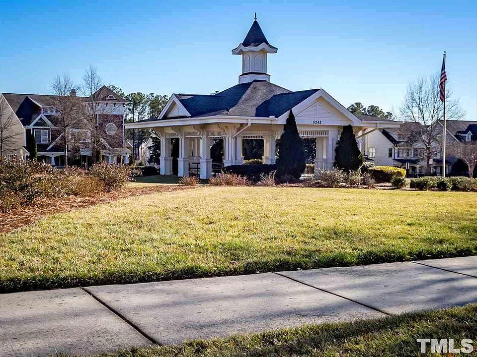 2nd image of 1213 Governess Ln