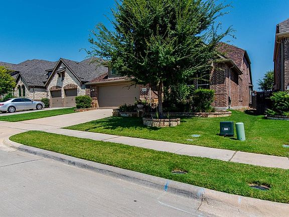 2nd image of 10916 Grecian Dr