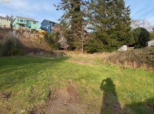 180 Auburn Ave, Astoria, OR 97103