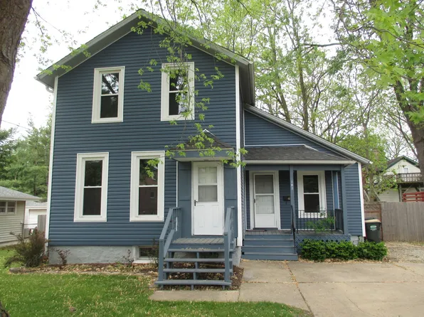 202 Parker Ave, West Chicago, IL 60185