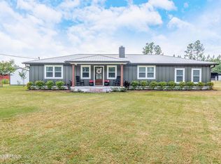 9100 Mudlake Rd, Macclenny, FL 32063