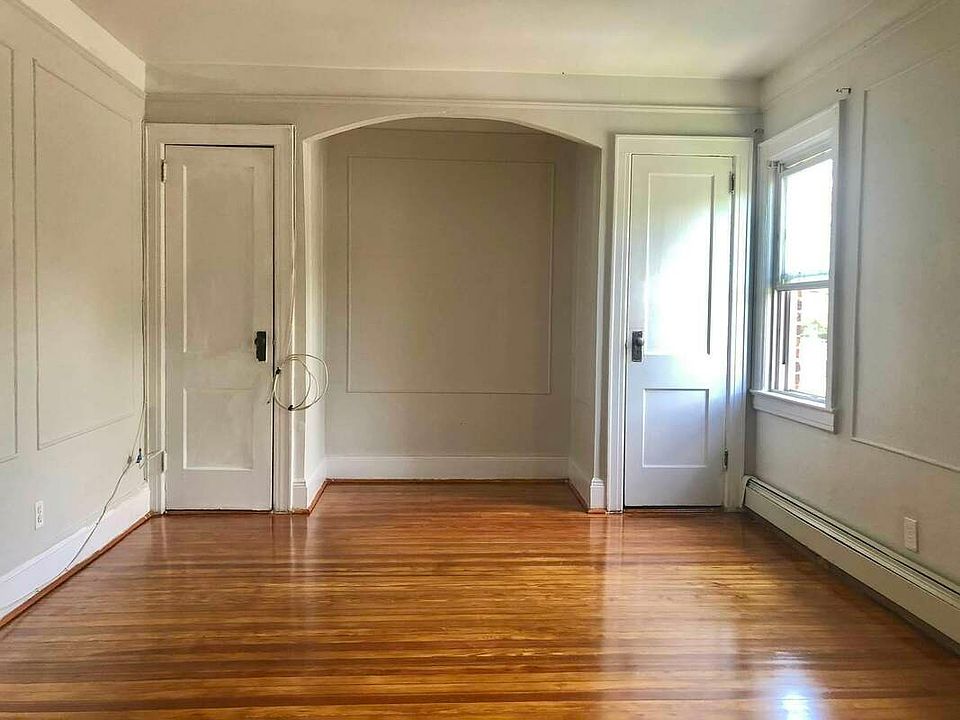 1st image of 14794 Grand Central Pkwy S #2