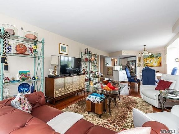 5th image of 111 Cherry Valley Ave APT 910-W