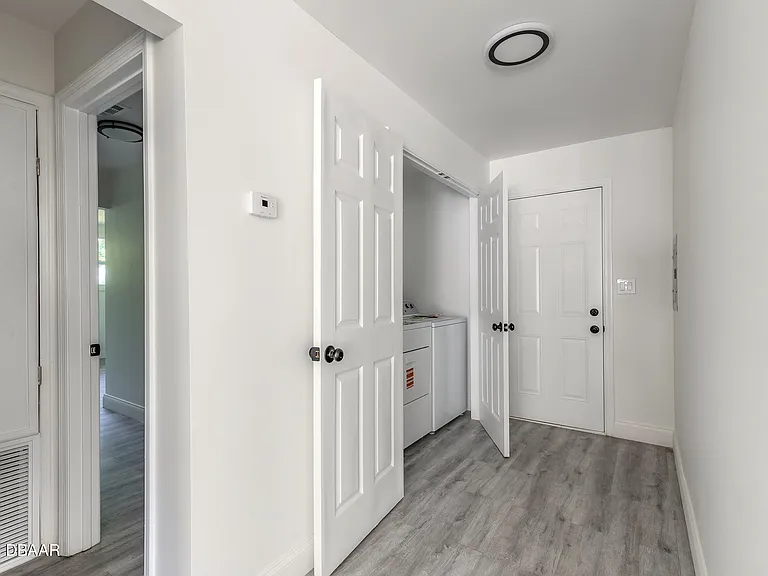138 Kingston Ave — Photo 15