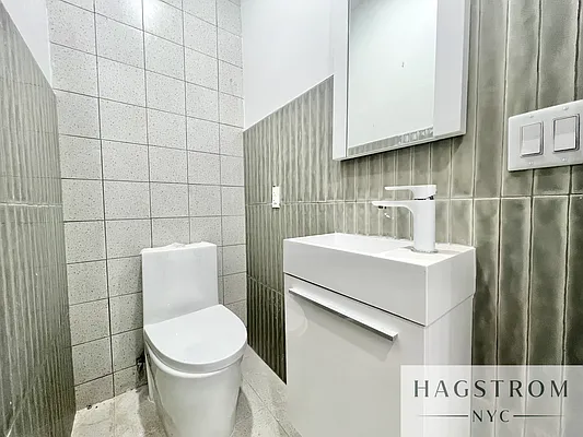 Rented by Hagstrom Management Inc | media 40