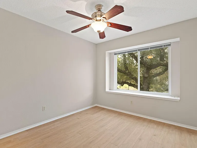 11600 Gun Powder Ct — Photo 23
