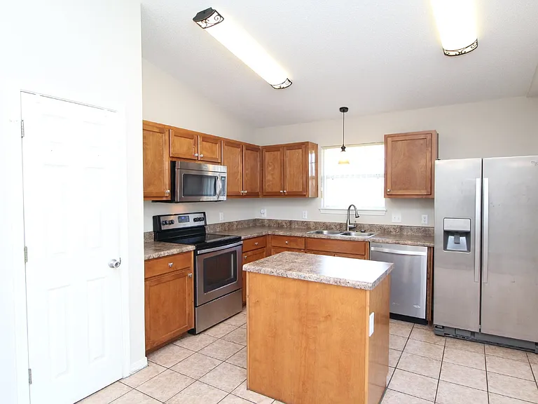 7908 Cayenne Way — Photo 6