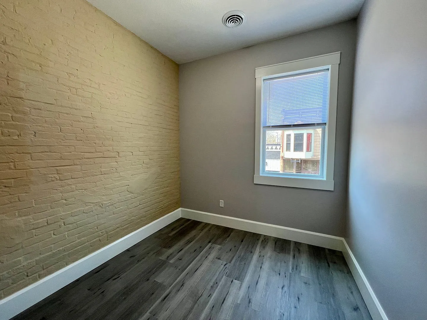 Brand New! 2 Bedroom/1 Bathroom Unit For Lease In Delavan, Illinois — Photo 4